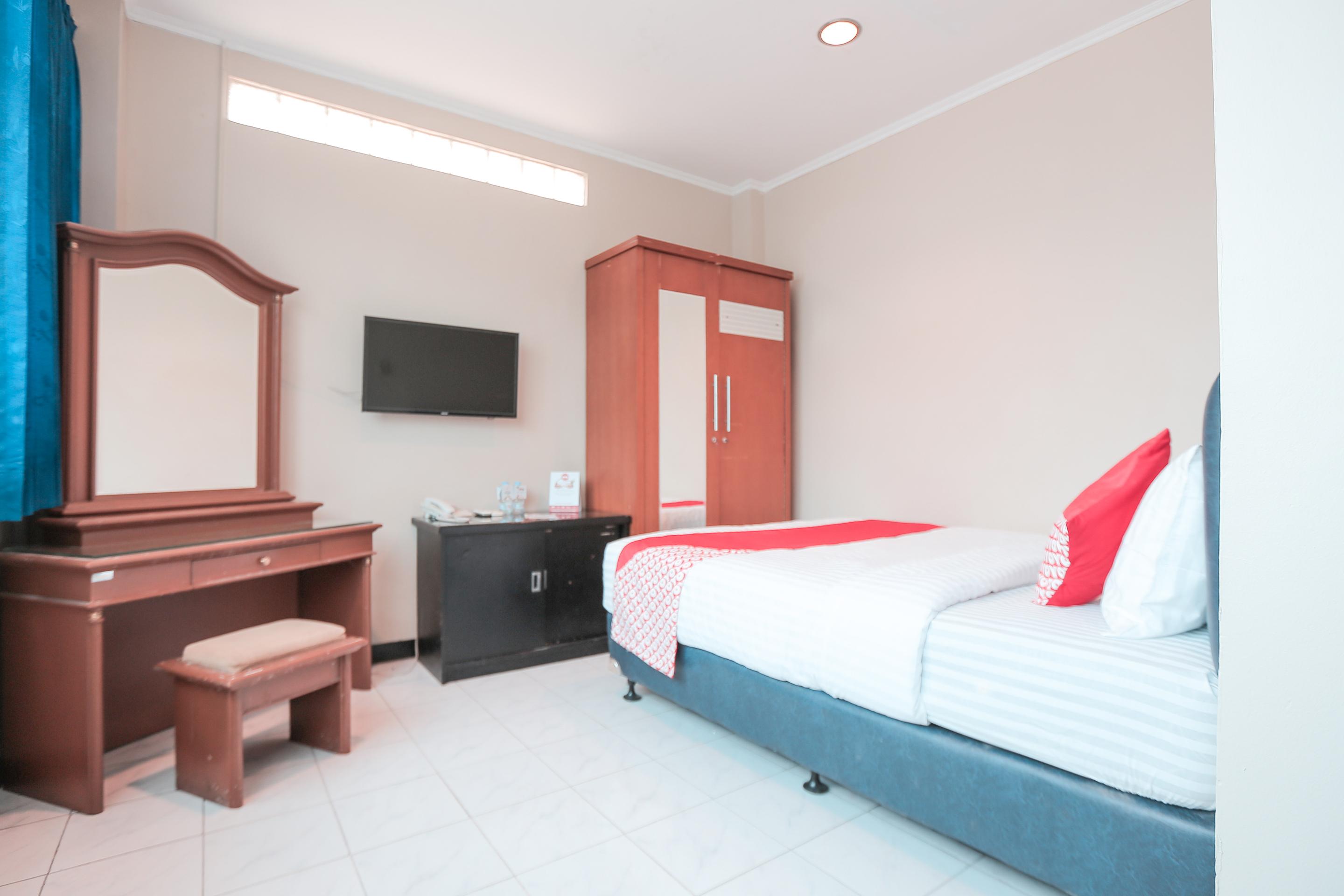 Oyo 117 Blueberry Homestay Jakarta Bagian luar foto